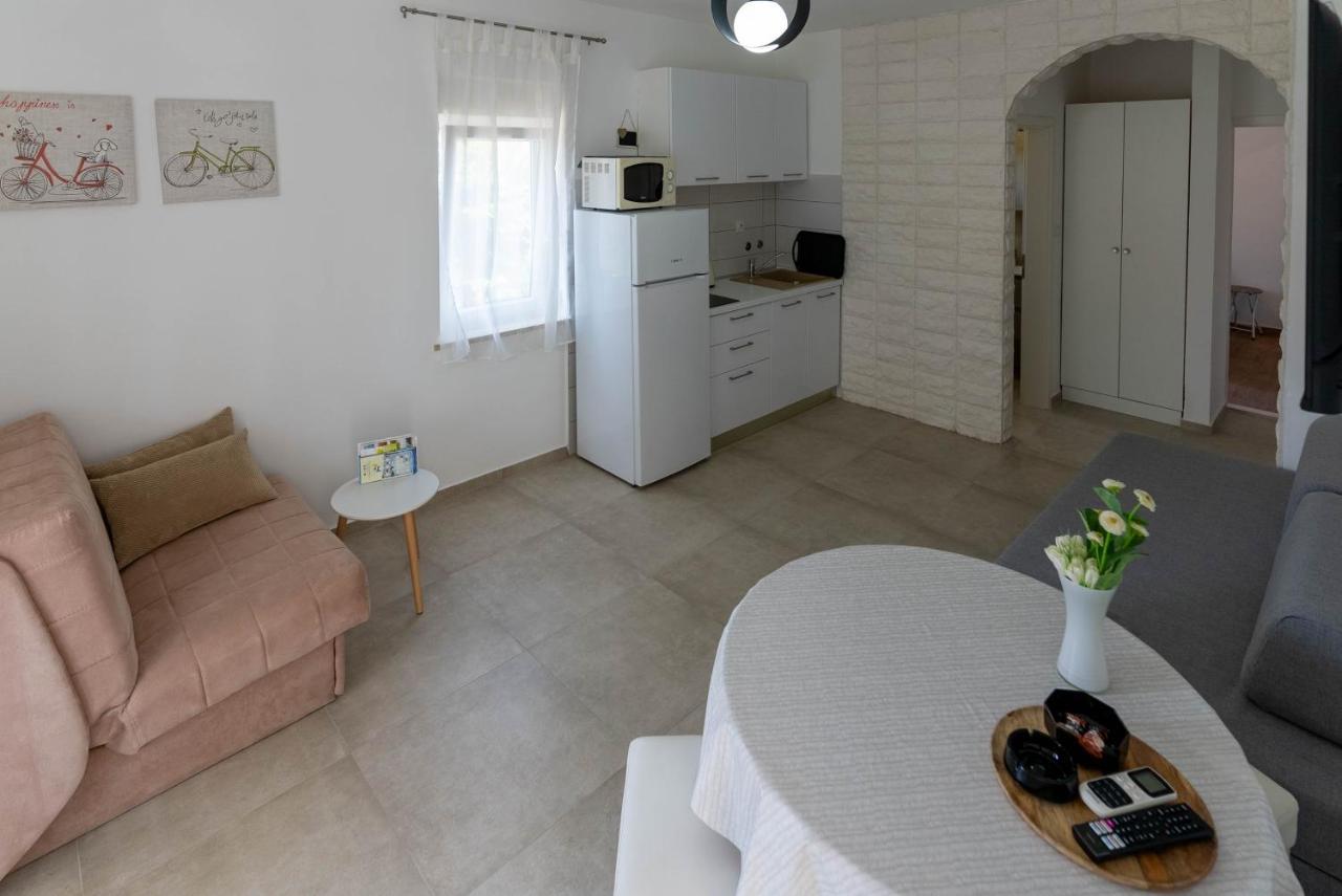 Briuni Riviera Apartment PUY Exterior foto